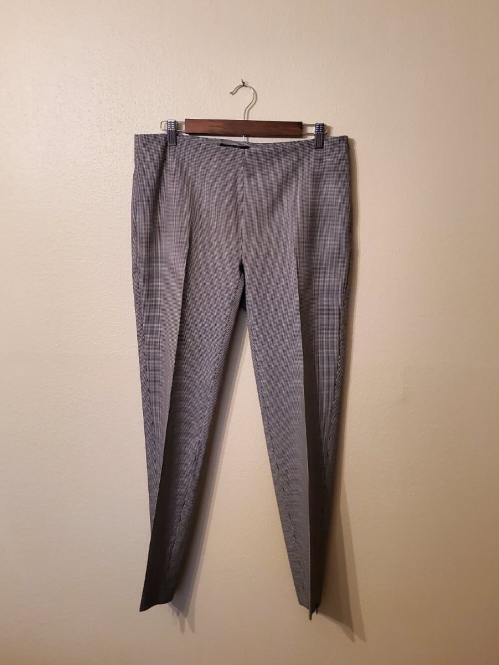 Brooks Brothers Lucia Fit Black and White Side Zip Slacks Size 8
